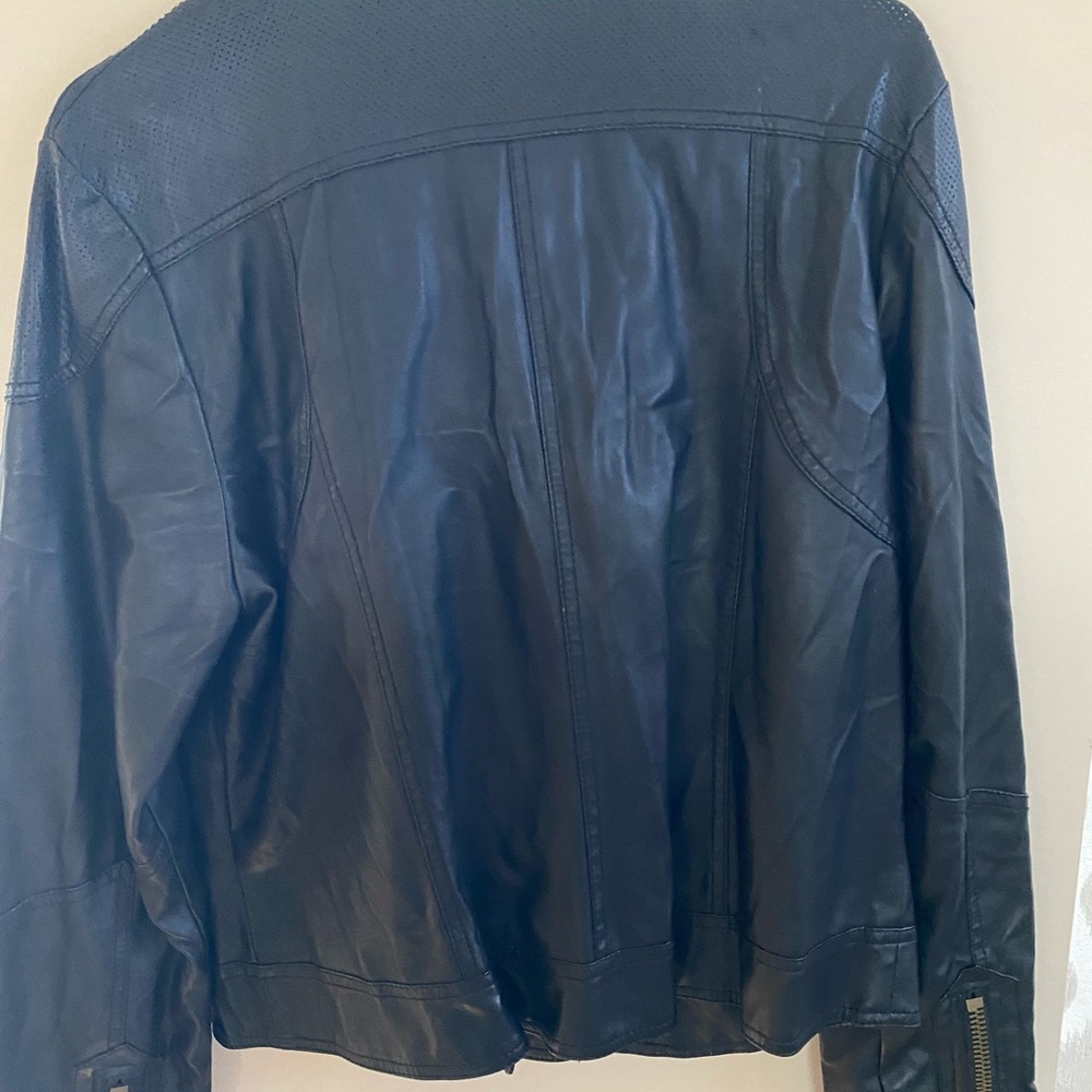 Black Rivet jacket - Picture 3 of 5